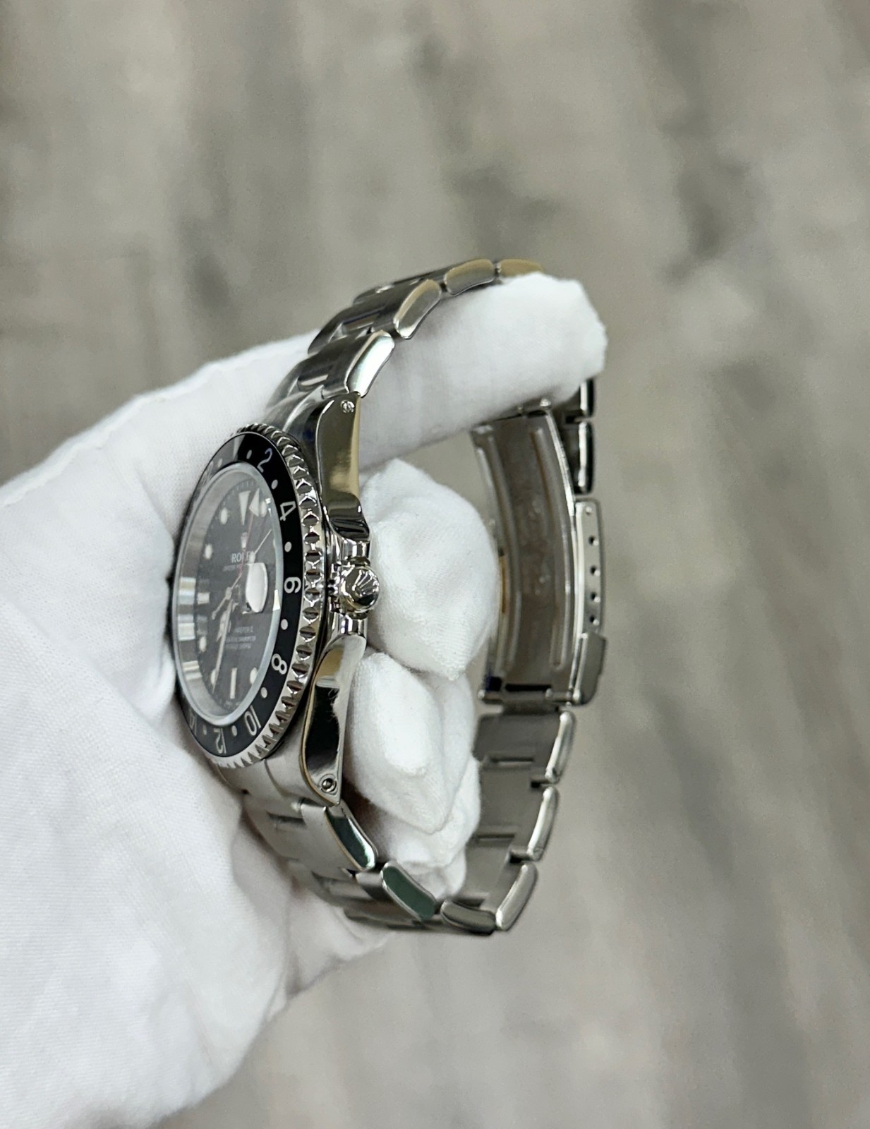 Rolex GMT-Master II 16710 Black Stainless Steel Box Paper 40mm 2003