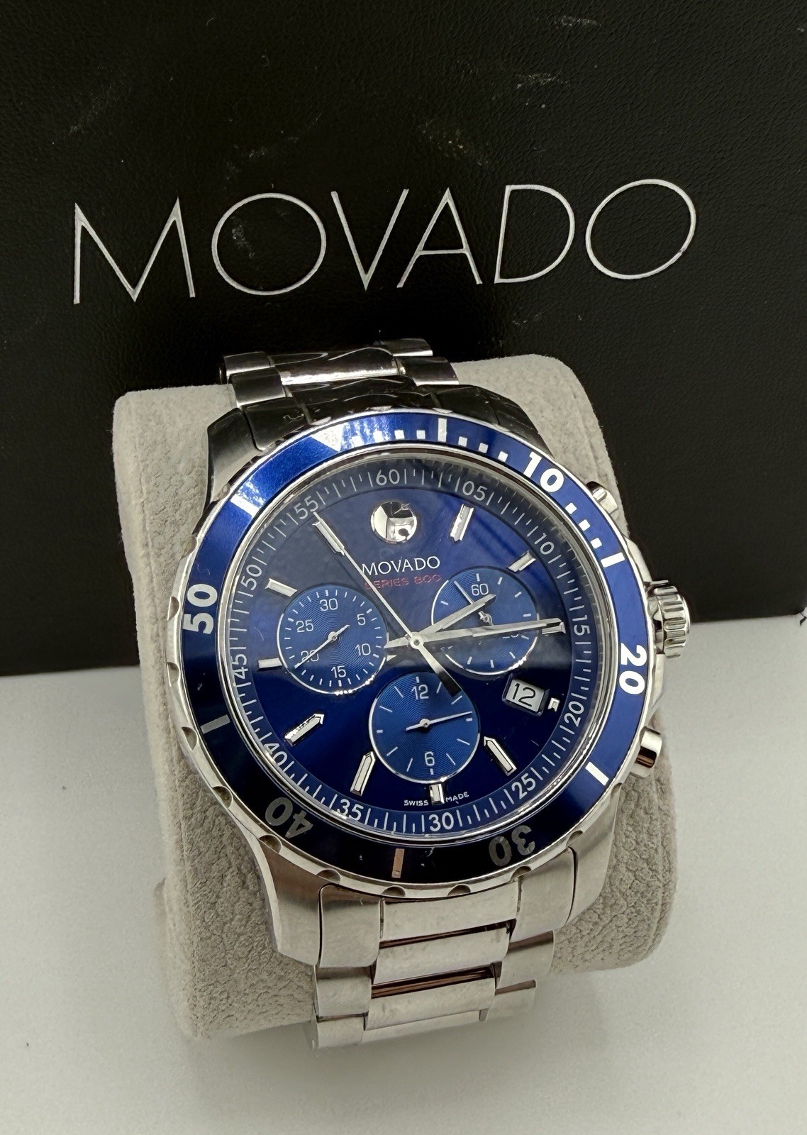 Movado Series 800 Men’s Quartz Chronograph Date 42mm Blue Dial 200m Watch