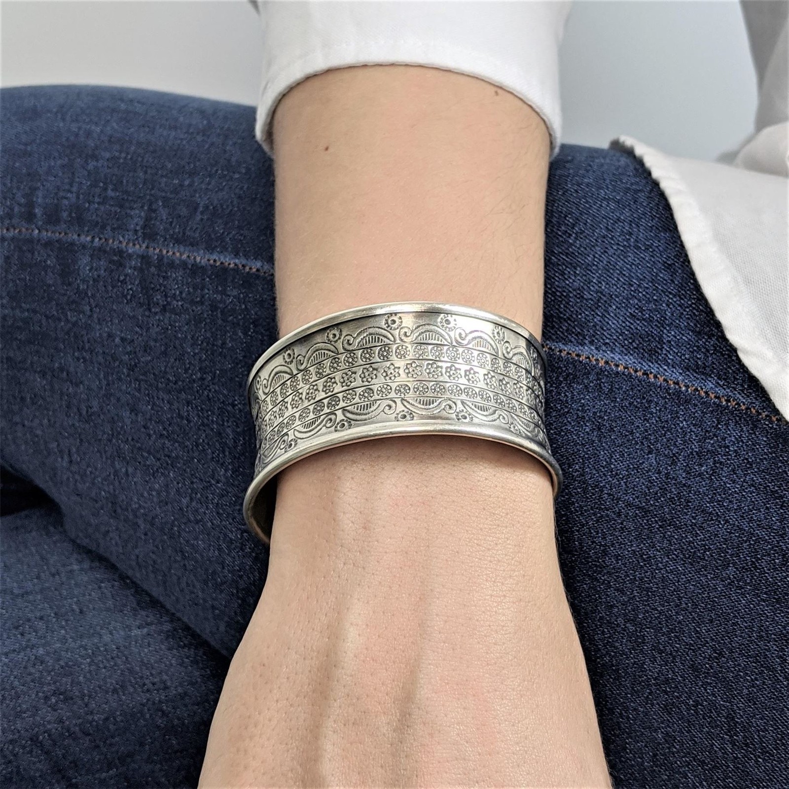 81stgeneration Silver Cuff Bangle 999 Hill Tribe Wide Engraved Motif Bracelet