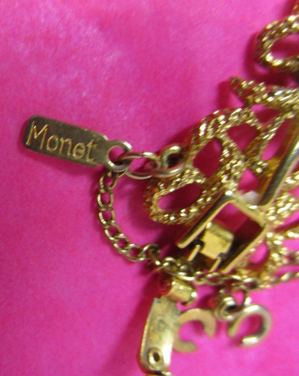 Vintage Textured Stylized Openwork Monet Bracelet With Safety Chain Gold Tone 7″