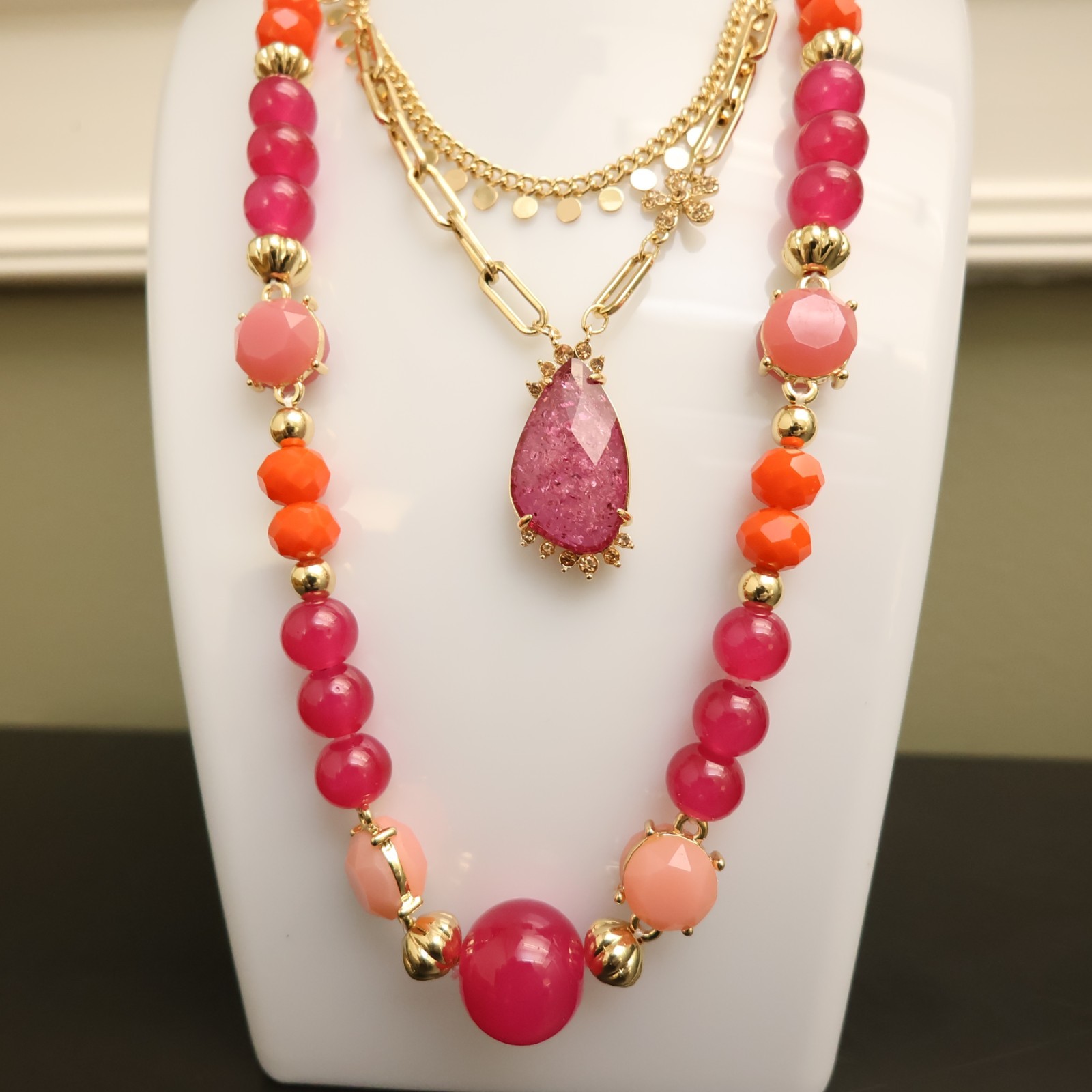Pink necklaces lot 2 pieces 1 lonna & lilly signed teardrop pendant 1 unbranded