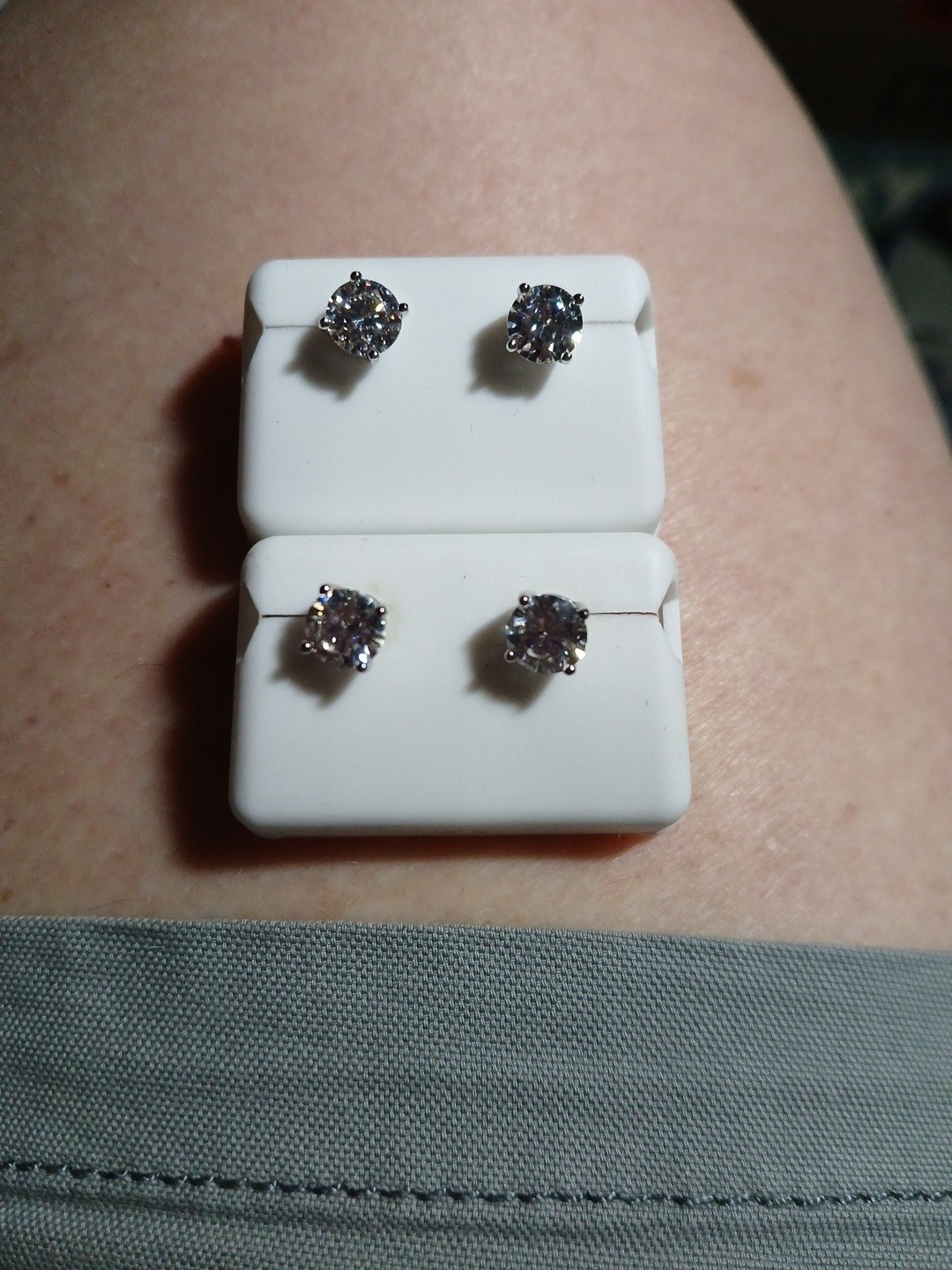 2.0 CTW Moissanite Sterling Silver EARRINGS..925.