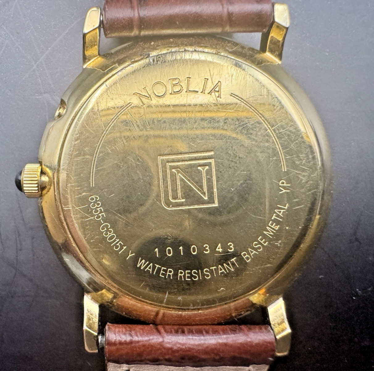Vintage Citizen Noblia Triple Calendar Mens Quartz Watch caliber 6355 G30151