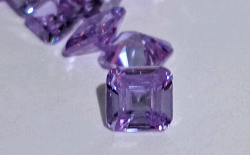 10 Pieces 6x6mm Octagon Shaped Lavender CZ Cubic Zirconia