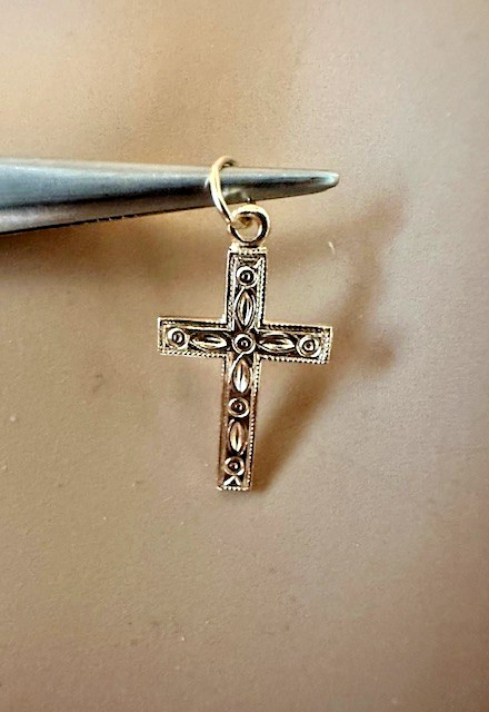 Delicate Estate 14K Yellow Gold Cross Pendant 0.5g