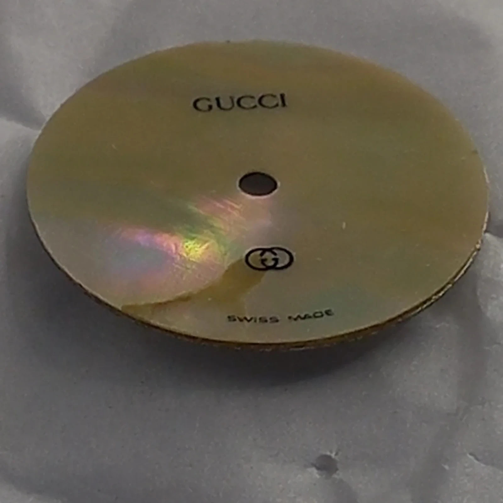 GUCCI Original Dail CAD.MOP. 30O0L Part No. 051.129 COLOR GOLD SKY