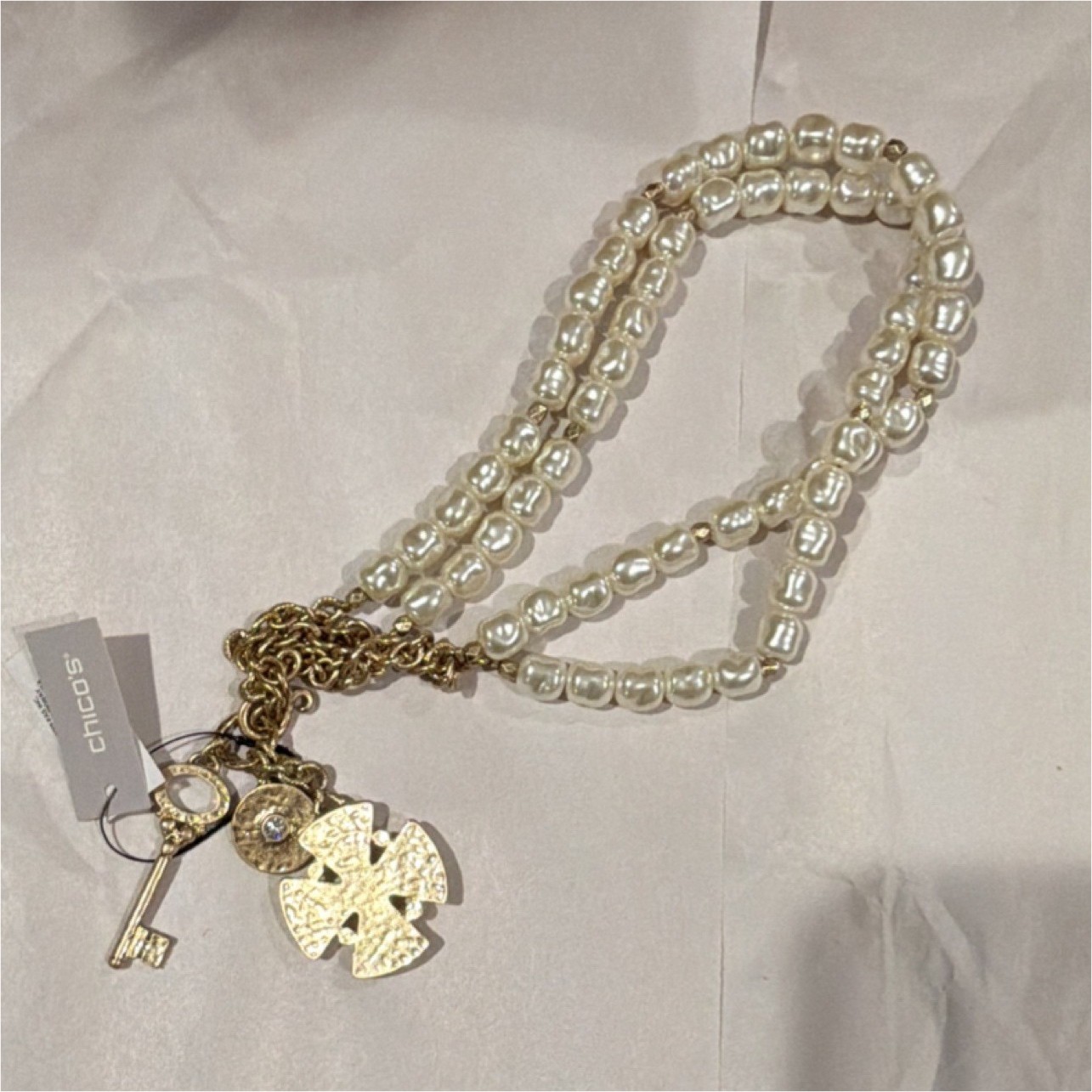 Chico’s Gold Tone Faux Pearl Charm Necklace Cross Key Pendant 32 in