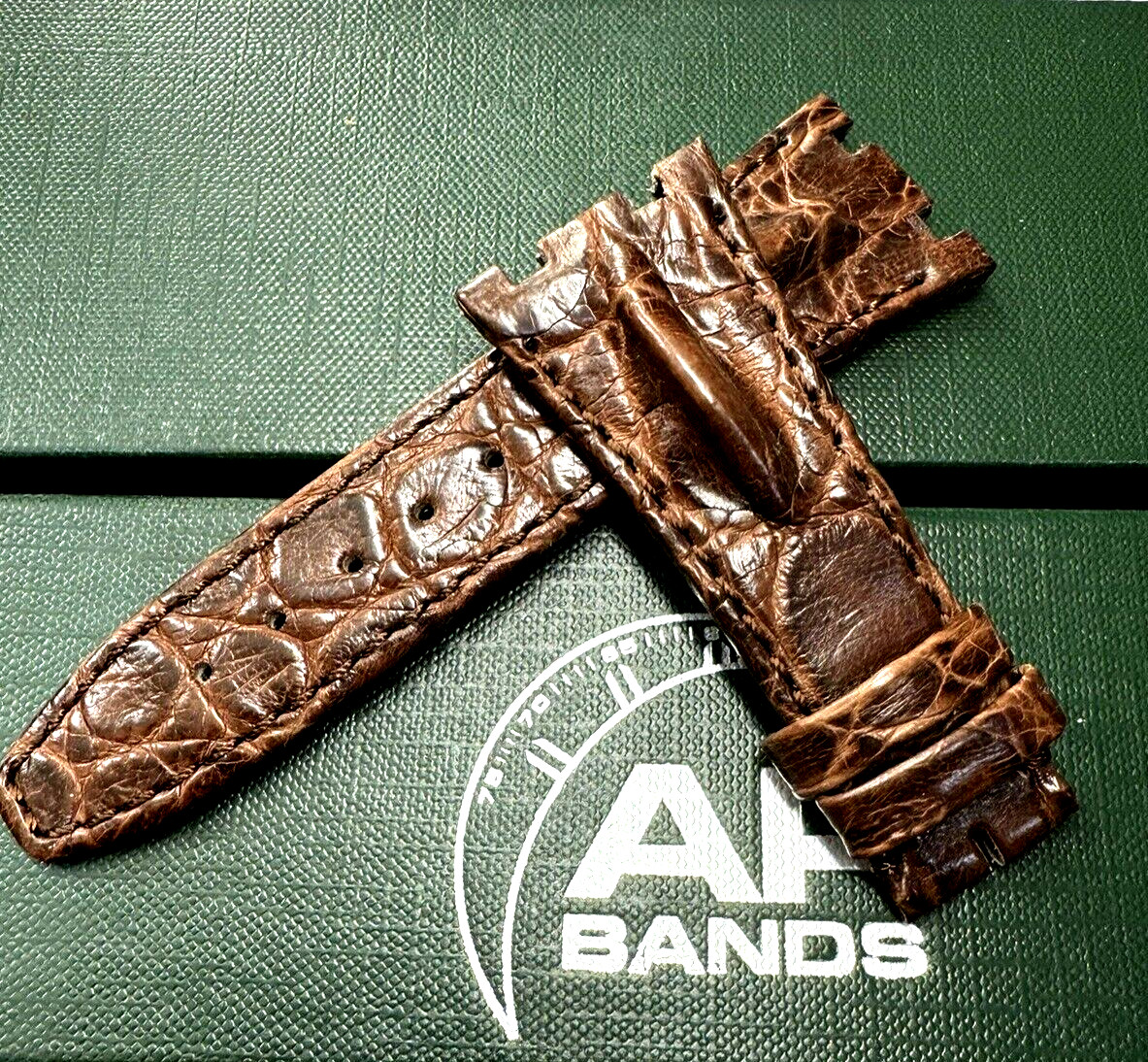 Audemars Piguet AP BAND Watch Strap Hornback Brown Alligator 26 x 18 New in Box