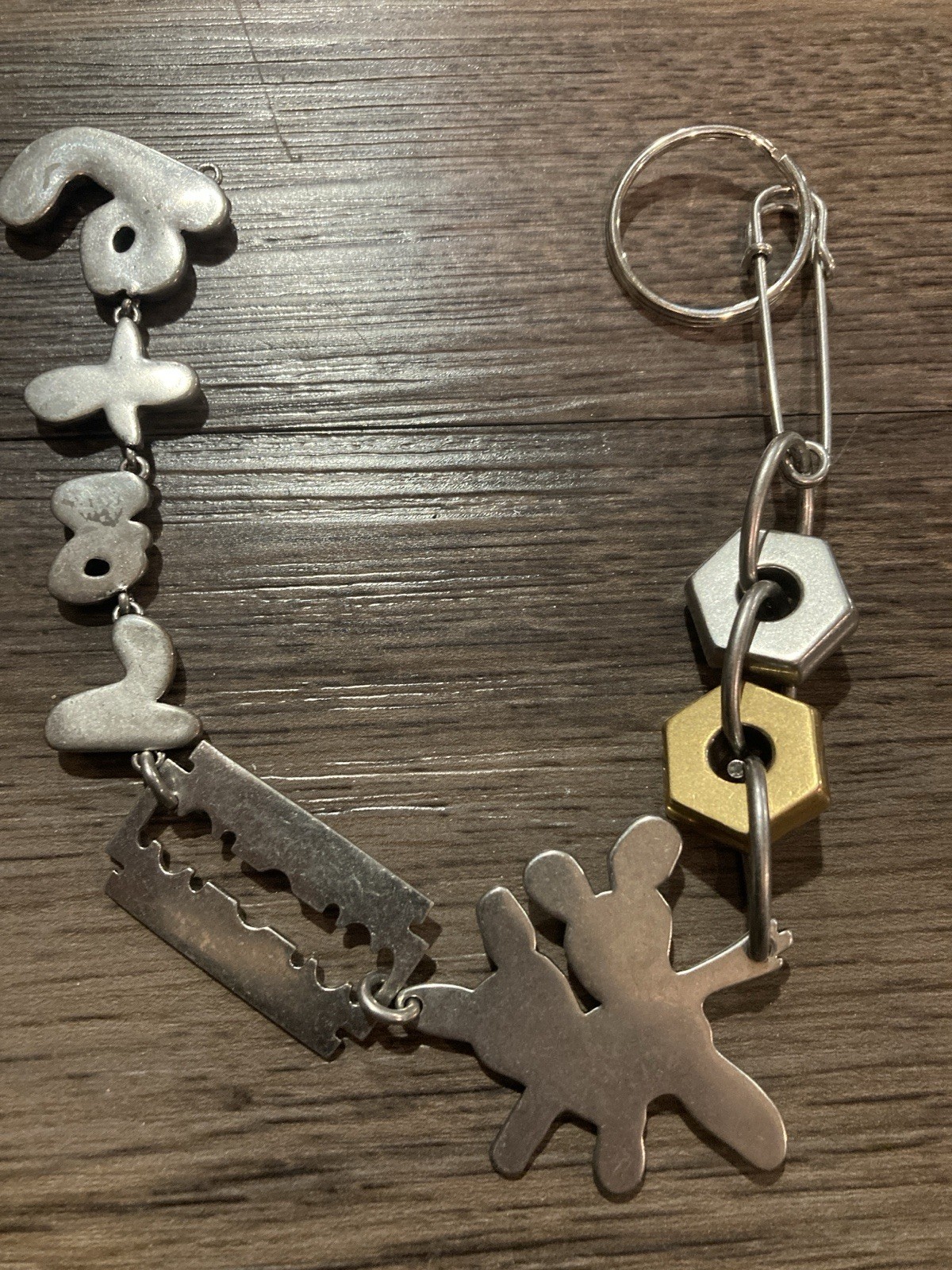 Marc Jacob’s Stray Rats Necklace Heaven Razor Blade Pendant 10.5” Partial