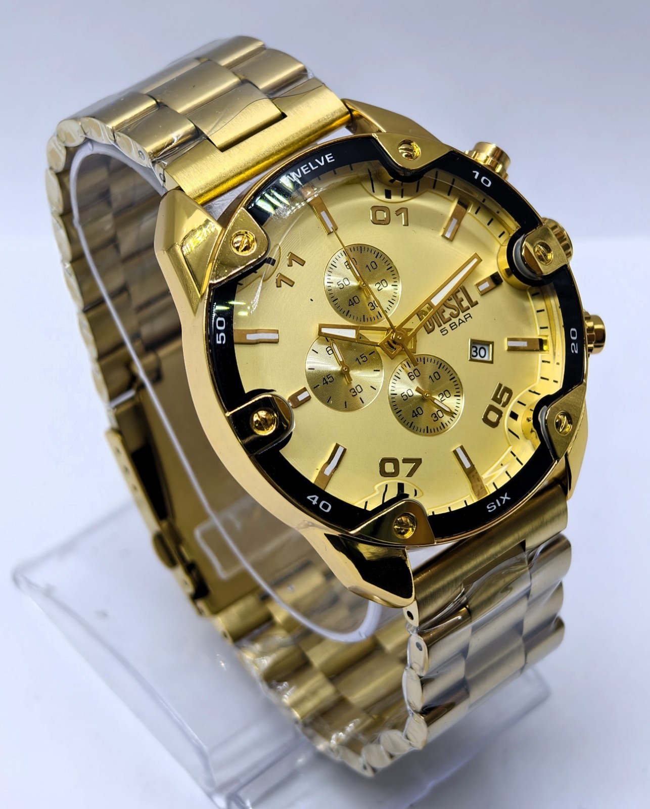 Vintage DIESEL 5 BAR Chronograph Gold Dial Date Indicator Men’s Wrist Watch