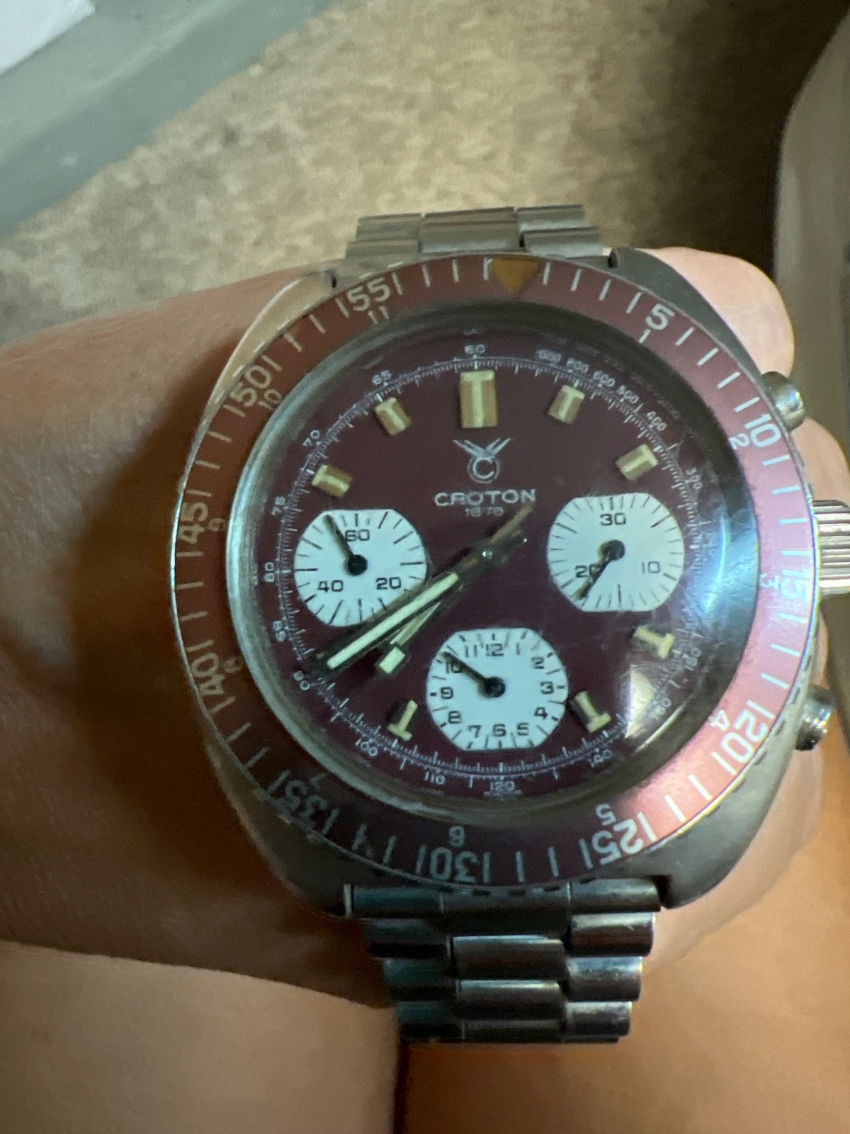VINTAGE RED CROTON 1878 SWISS CHRONOGRAPH REVERSE PANDA – 973001 – VALJOUX 7736