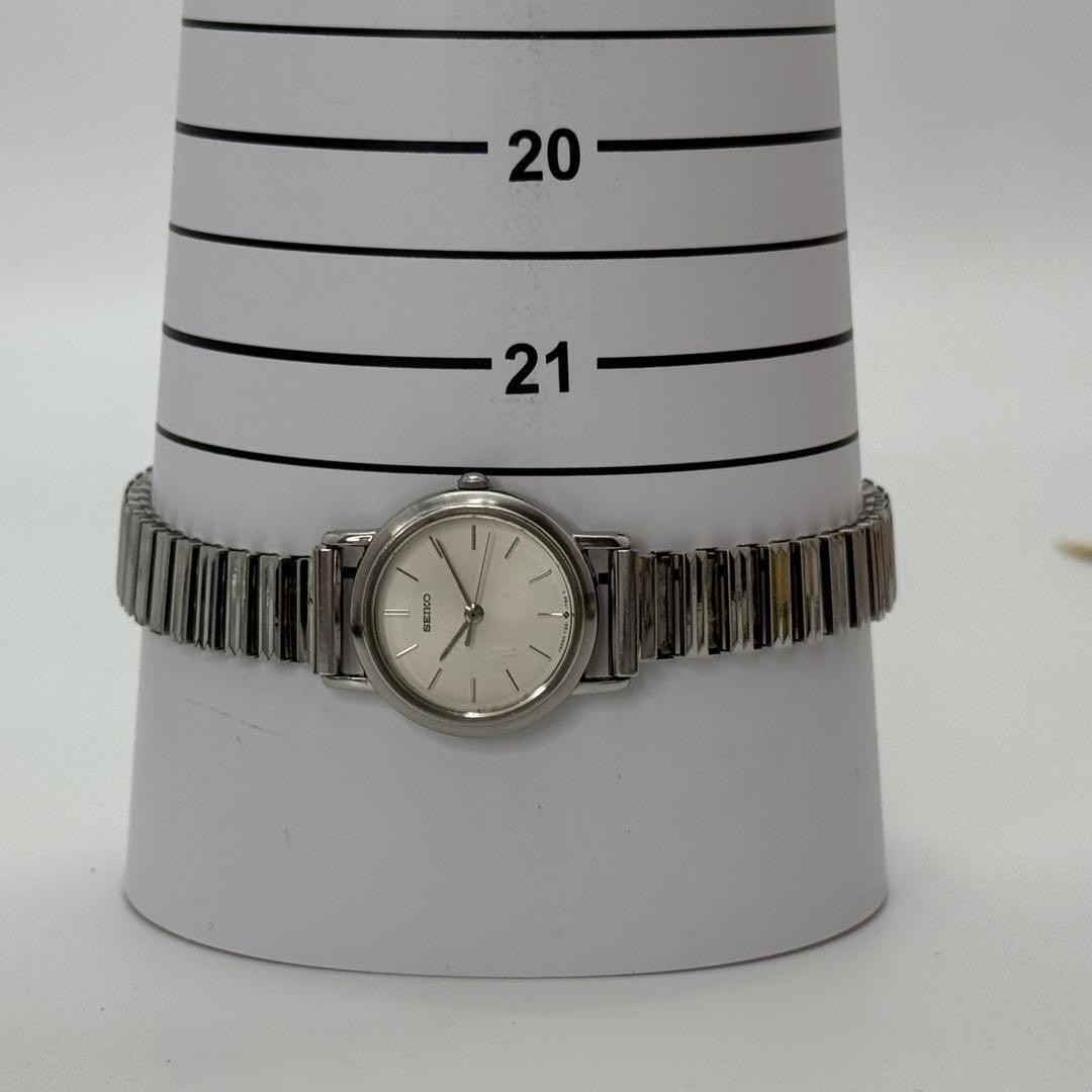 item Working SEIKO Quartz New Battery Ladies Wristwatch Silver