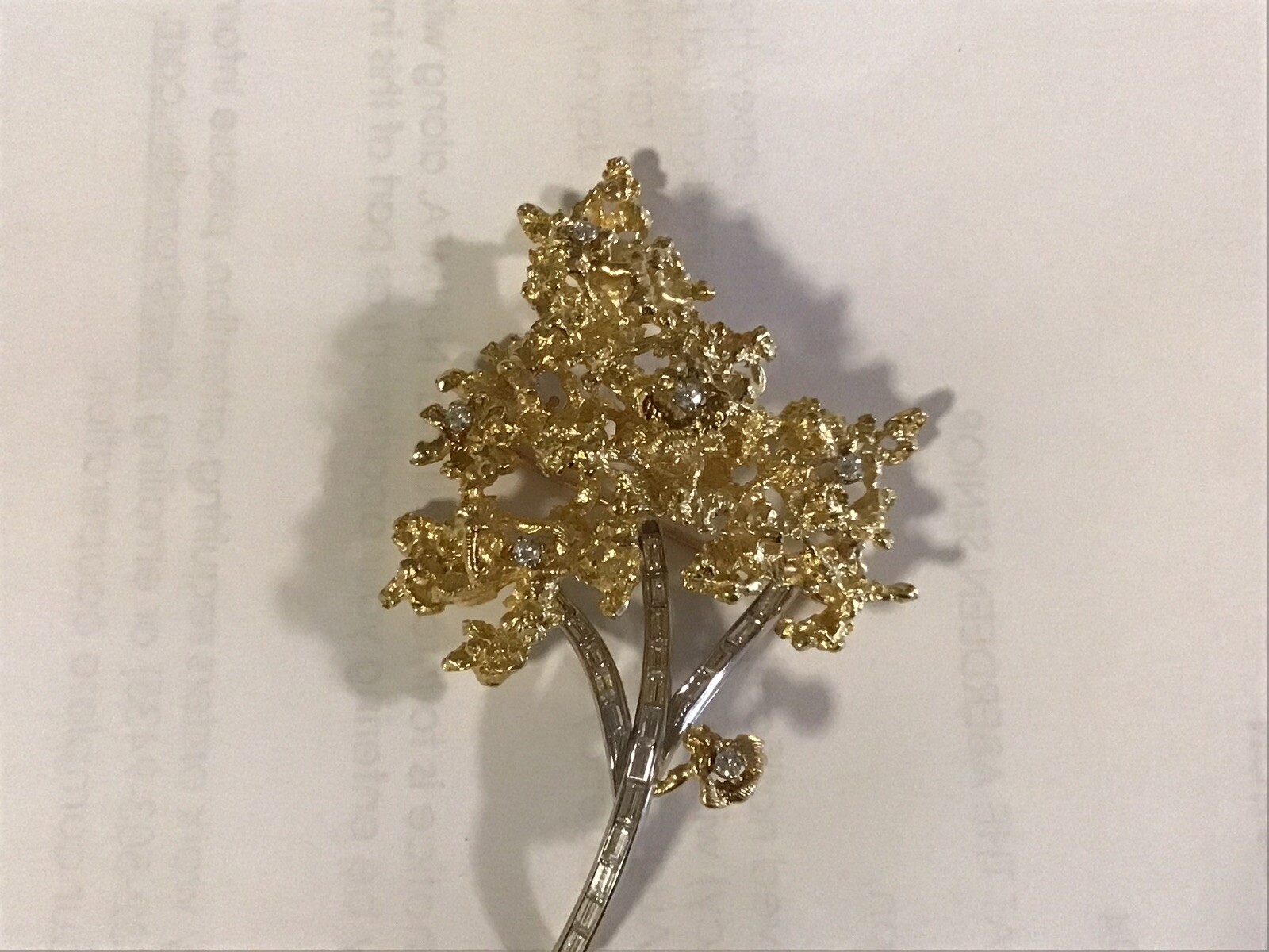 Stunning vintage 14 K Solid Gold 36.3 G ,natural Diamonds 3 Ct Brooch/pin
