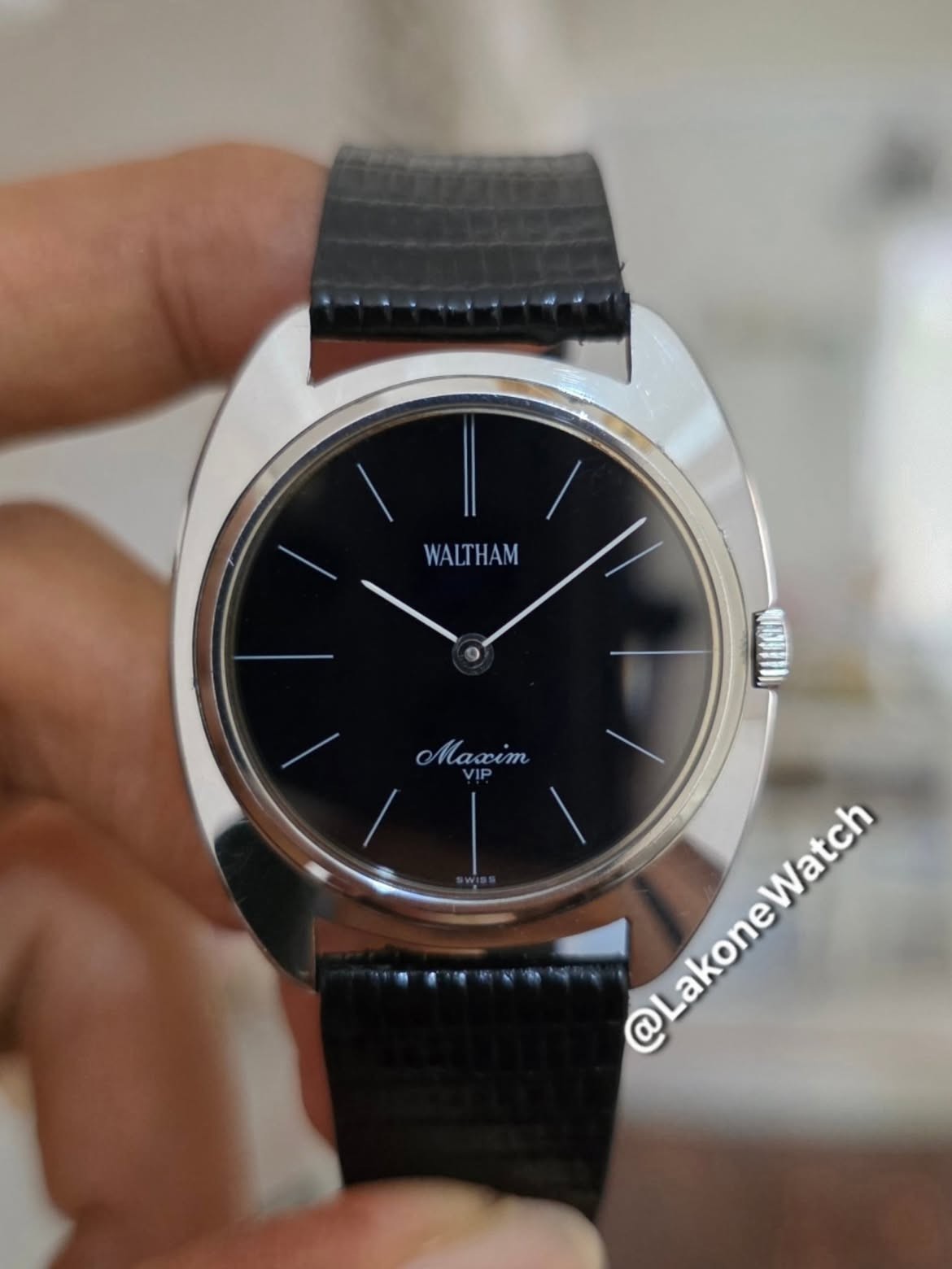 Rare Waltham Maxim VIP C Shape Case Black Dial Baton Watch Dress Manual Winding