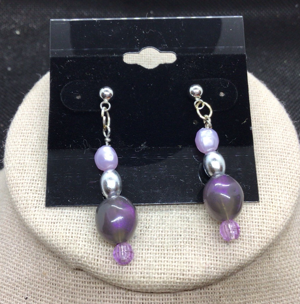 Artisan Handcrafted Shades of Purple Plastic Beaded/Silver Beaded Earrings G094