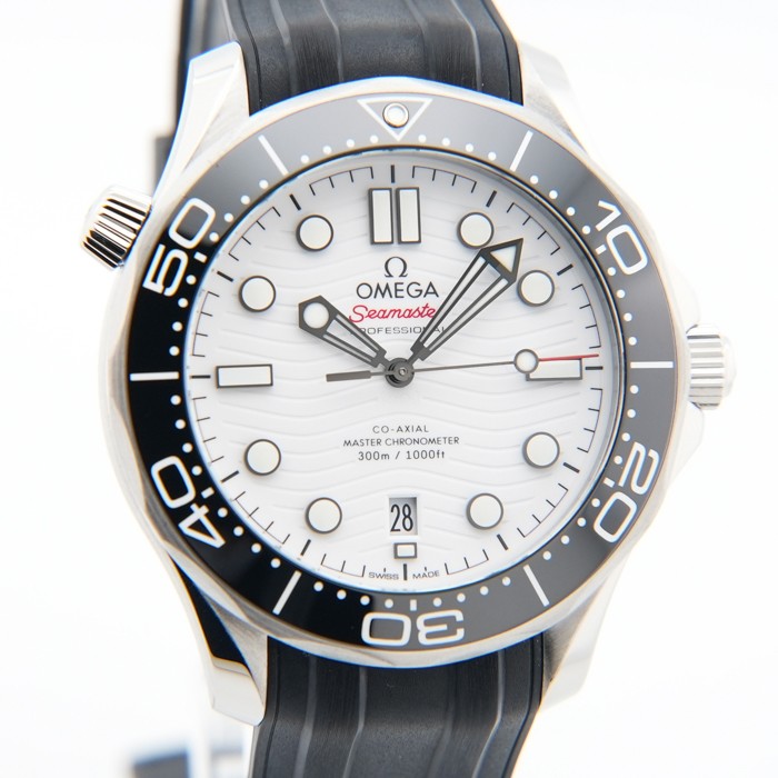 Omega Seamaster Diver 300M Master Chronometer 210.32.42.20.04.001 Box/Paper