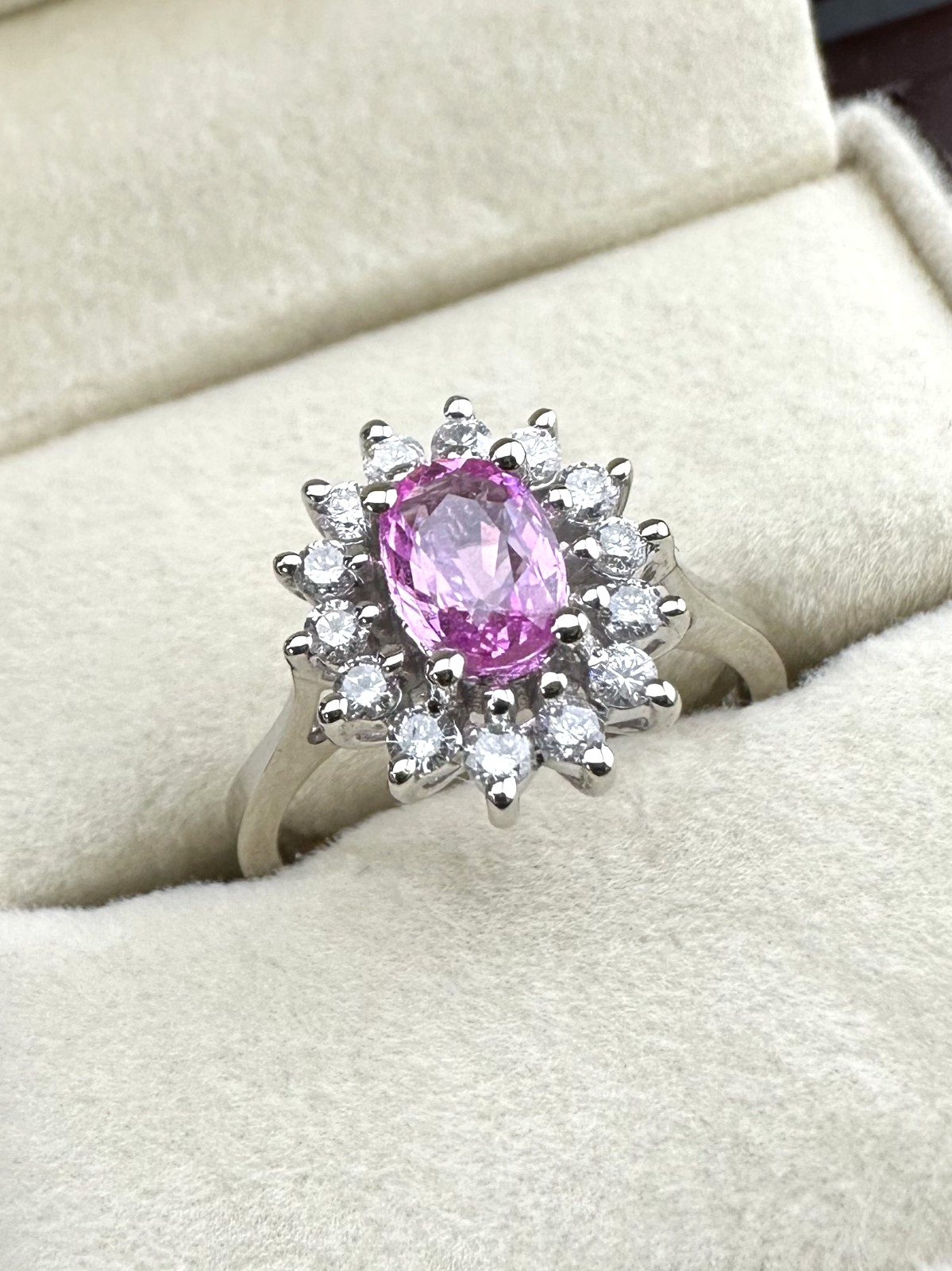 14k White Gold Pink Sapphire Diamond Flower Ring 0.35ctw 2.80dwt 4.4g