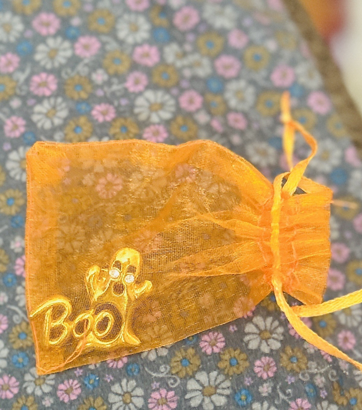 Halloween BOO Ghost Pin, Gold tone Push Back Rhinestone Eyes 1.25 x 1.25″