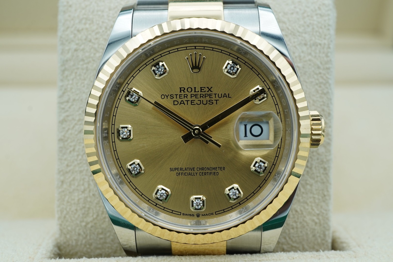 Rolex 126233 Datejust 36 mm Champagne Dial Oyster Bracelet Box and Papers 2023