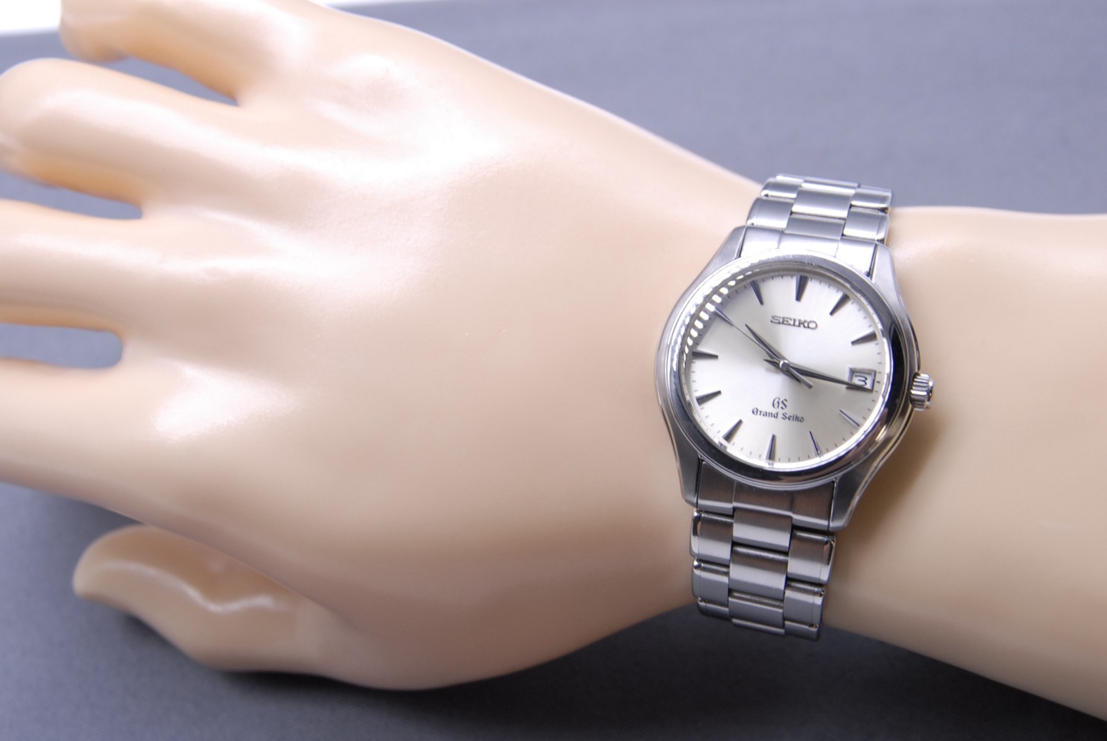 1999 [Near MINT] GRAND SEIKO 9F62-0A10 GS 35mm Silver Dial Date QZ Men’s Watch