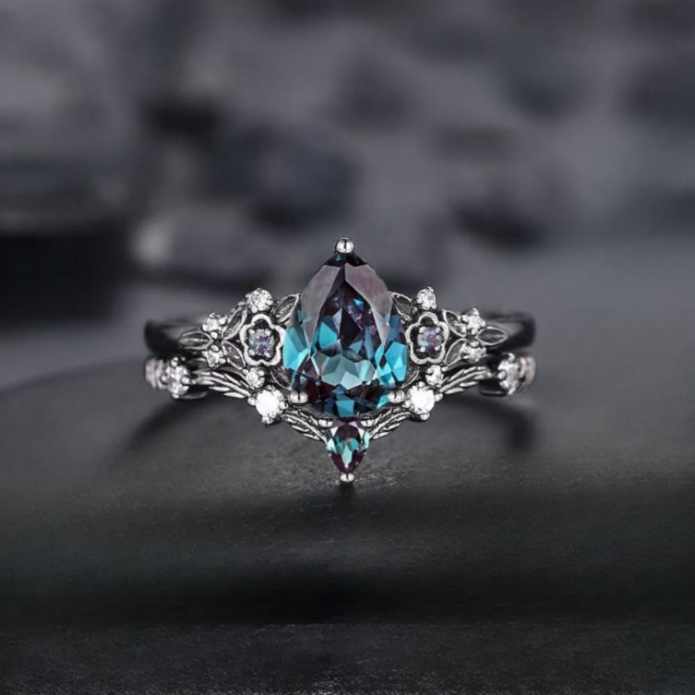 Luxury Gunmetal Cubic Zircon Vine Ring Classic Wedding Dazzling Ladies Jewelry