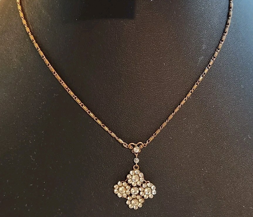Liz Palacios Rhinestone Necklace Adjustable 14″-16″
