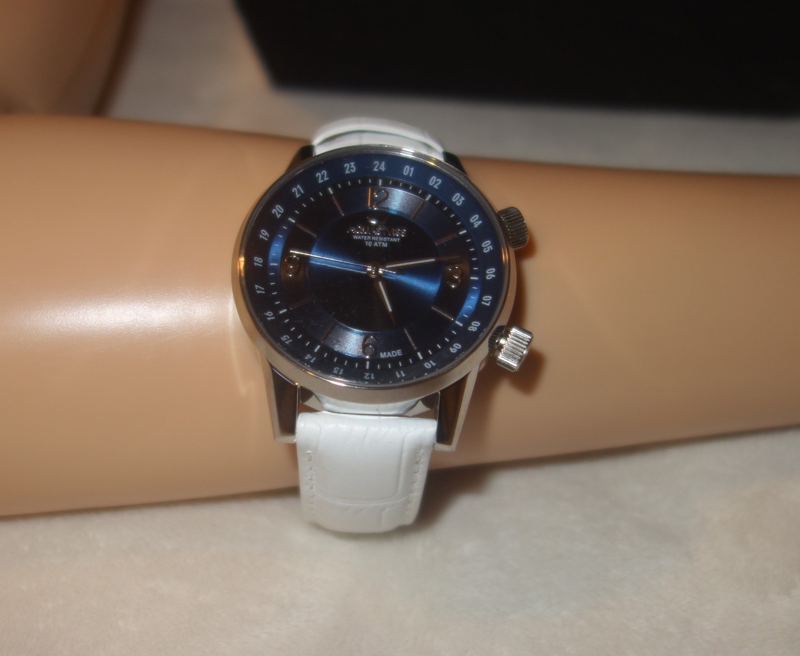 Aquaswiss Classic 1 Swiss Movement Superb unisex Watch A87003 New
