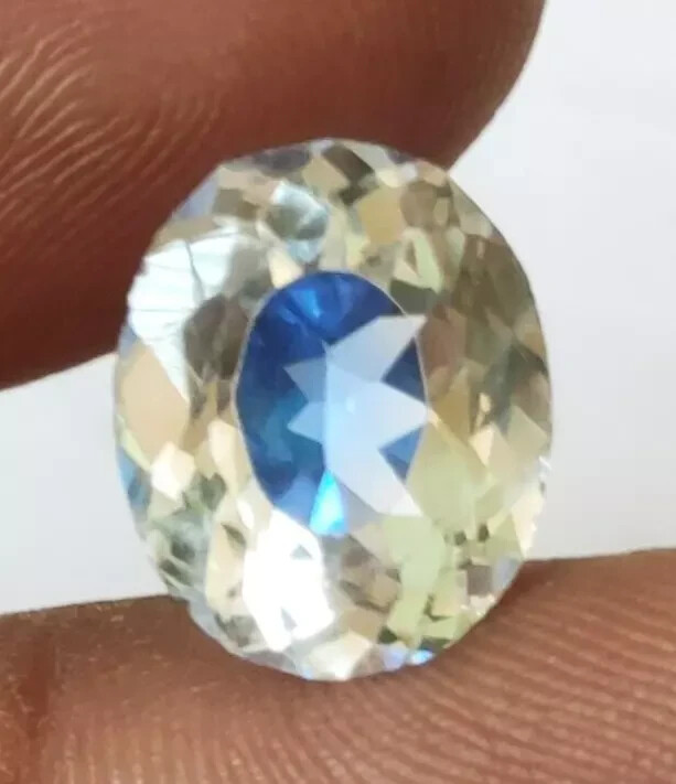 7.00 Ct. Oval Natural BI-Color Pitambari Sapphire Cut Loose Gemstone for Gifts