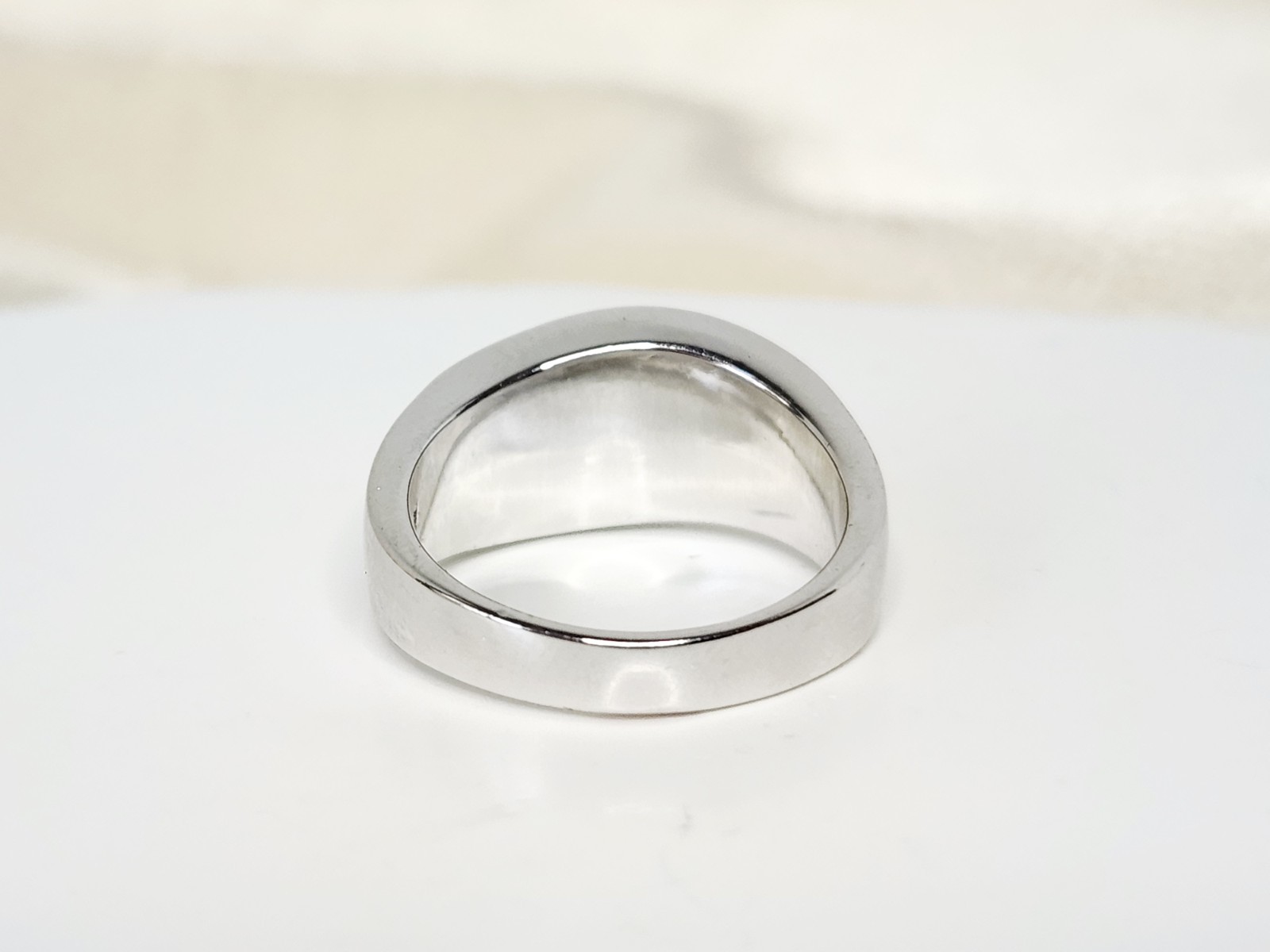 ATI BR CH Rainbow Crystal Silver Tone Wide Band Ladies Ring – Sz 6.75