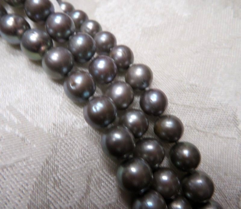 Three STRAND Gray (25-1/2″-27″-29-1/2″)CULTURED PEARLS(8.8mm) 14k CLASP
