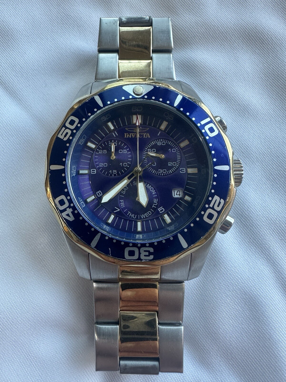 INVICTA Flame-Fusion Crystal Model 5701 Rare