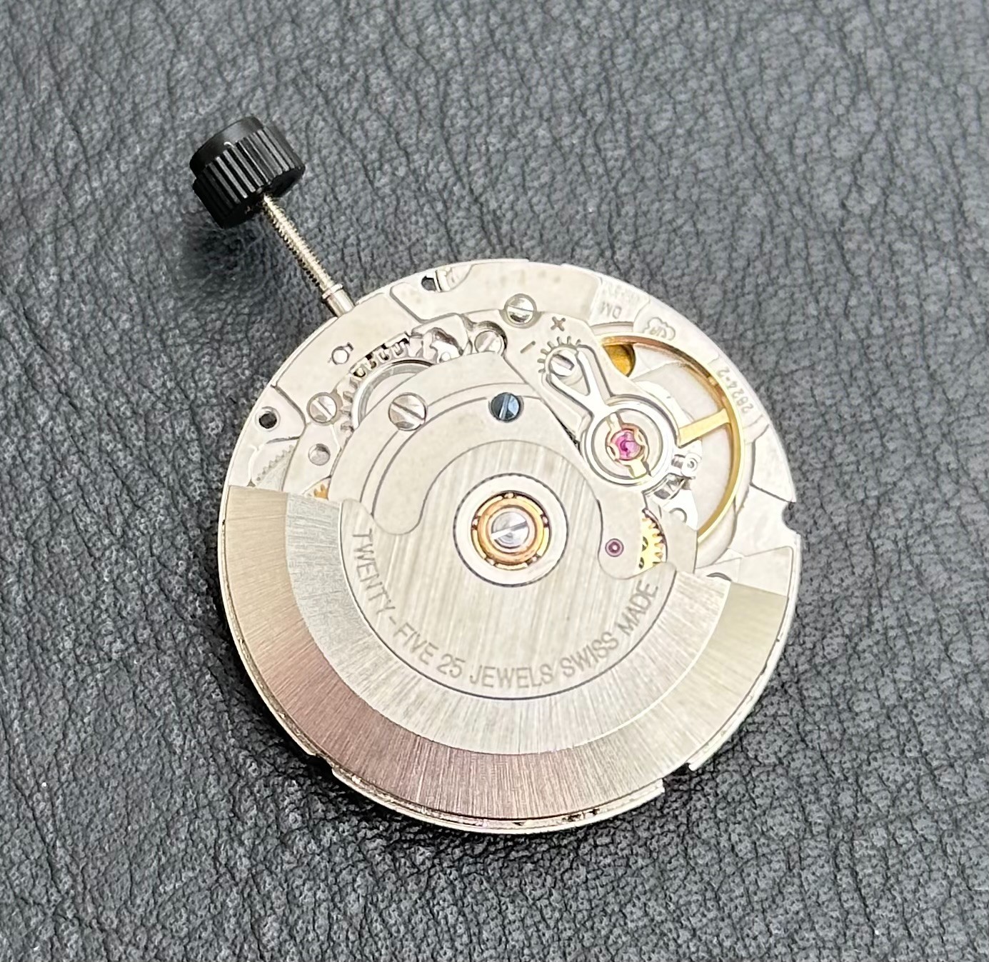 GENUINE ETA 2824-2 AUTOMATIC MOVEMENT 25 JEWELS SWISS MADE SILVER STOCK – 2191