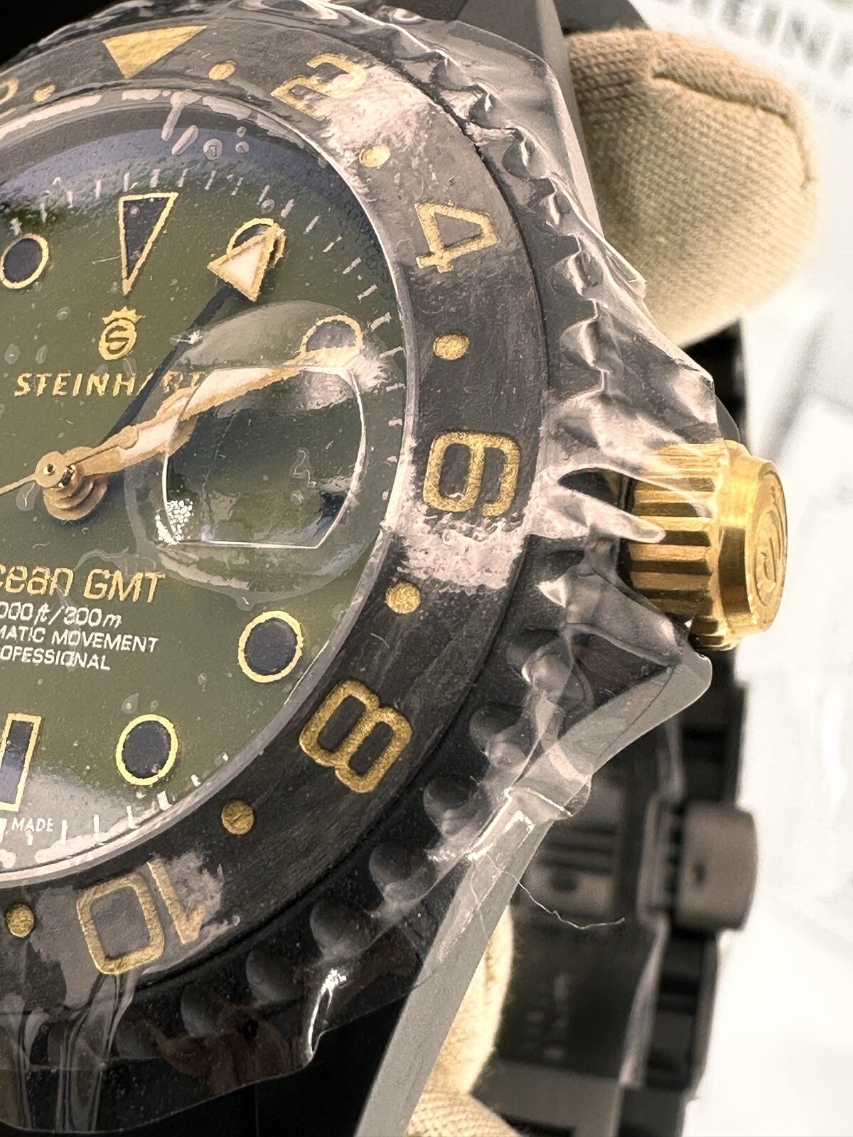 Steinhart Ocean One GMT Military Ceramic Bezel 300M 42MM Limited Edition 2xStrap