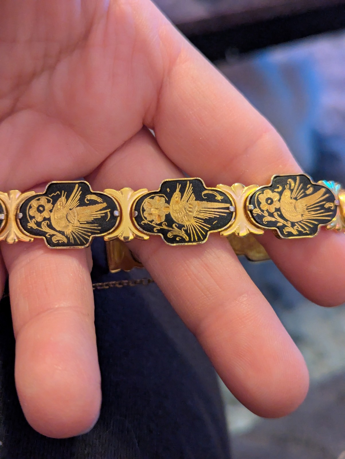 Vintage Spanish Damascene Gold Tone Panel Link Bracelet W/Birds & Flower Motif