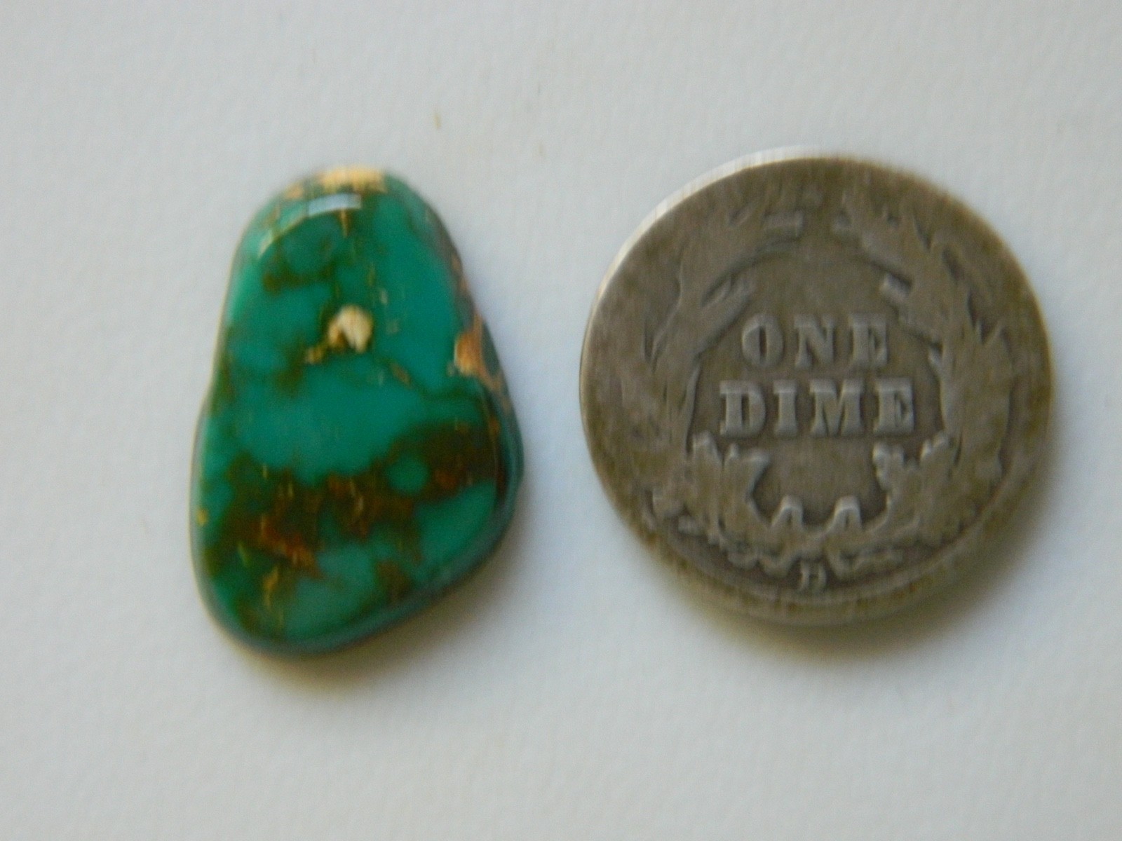 Gem Quality Natural Nevada Stone mountain turquoise cabochon