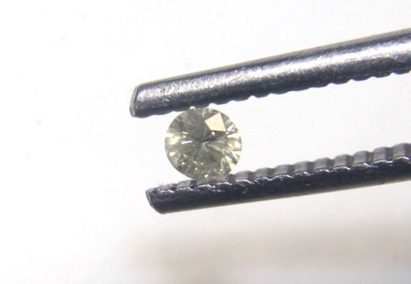 0.11 CTS YELLOW COLOR ROUND SHAPE SOLITAIRE DIAMOND 3.12-3.14×1.81 MM
