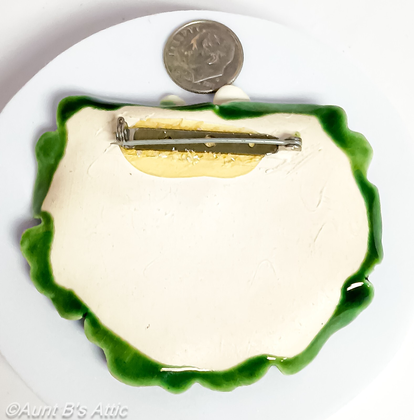 Pin/Brooch Vintage Mid 20th Century Glazed Ceramic Green Lilly Pad & Flower Pin