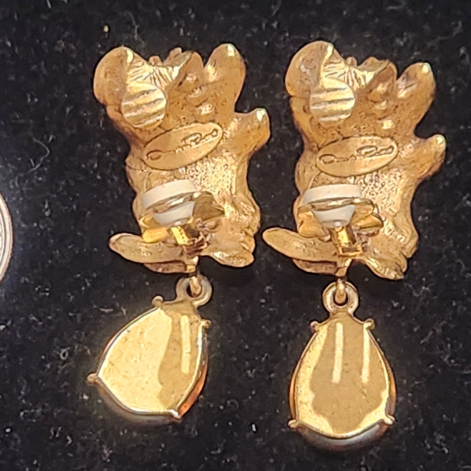 Oscar de la Renta Gold Leaf Crystal Dangle Clip On Earring Amber Tiger Eye Resin
