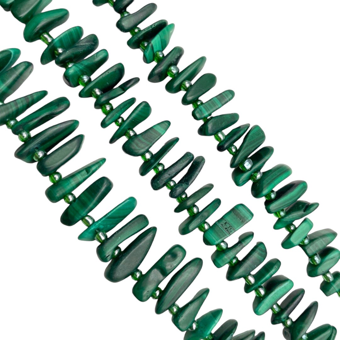Natural Malachite Pebble Slice Stick Points Size 10-22mm 15.5” Strand