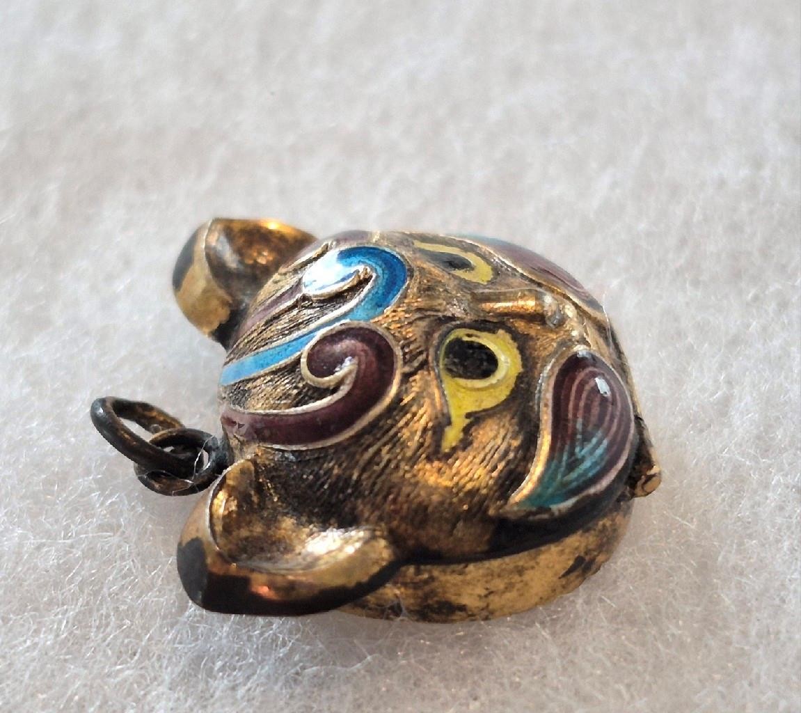 Vintage CHINESE EXPORT Sterling Silver Gold Vermeil CAT LOCKET Enamel PENDANT