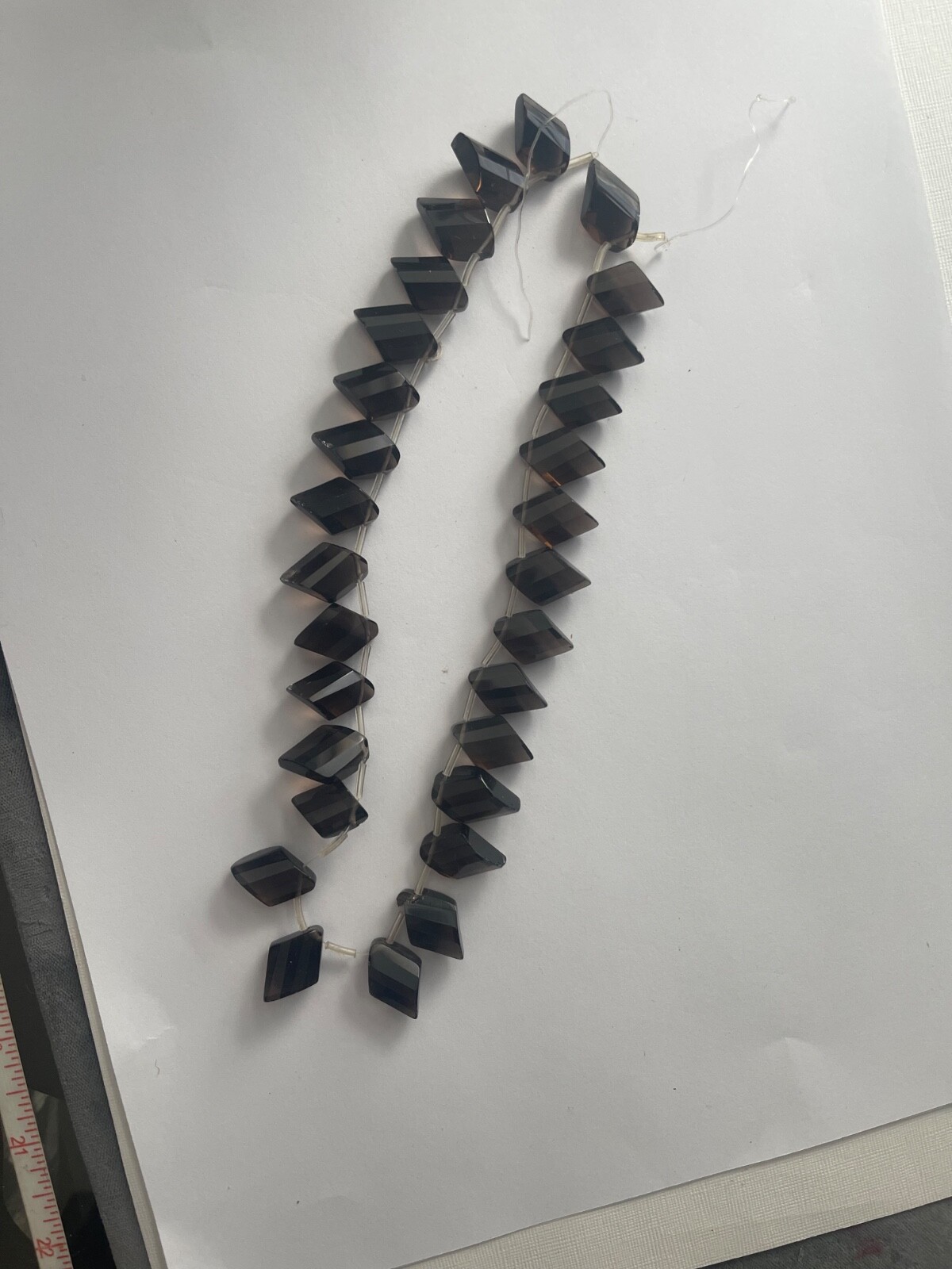 ONE STRAND 15″ GENUINE SMOKY QUARTZ FANCY KITE SHAPE 19X13 MM STRAND WHOLESALE!