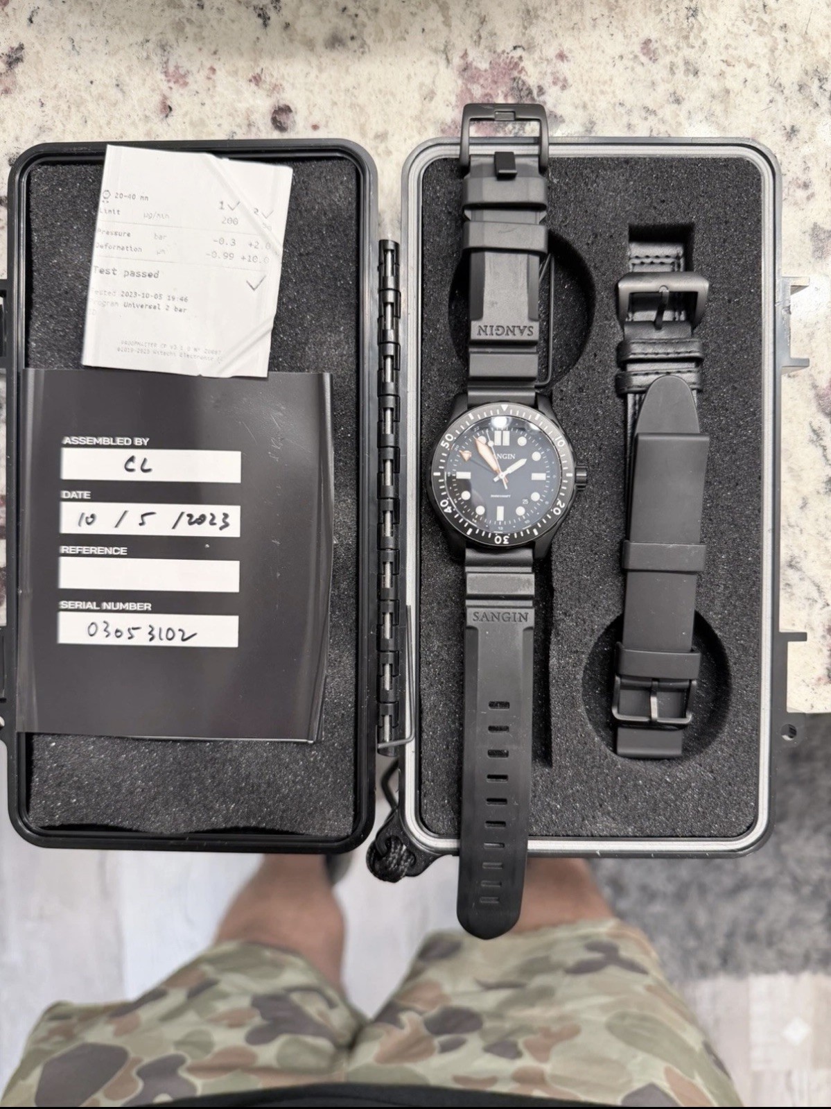 Sangin Instruments Professional DLC Matte Divers bezel with straps