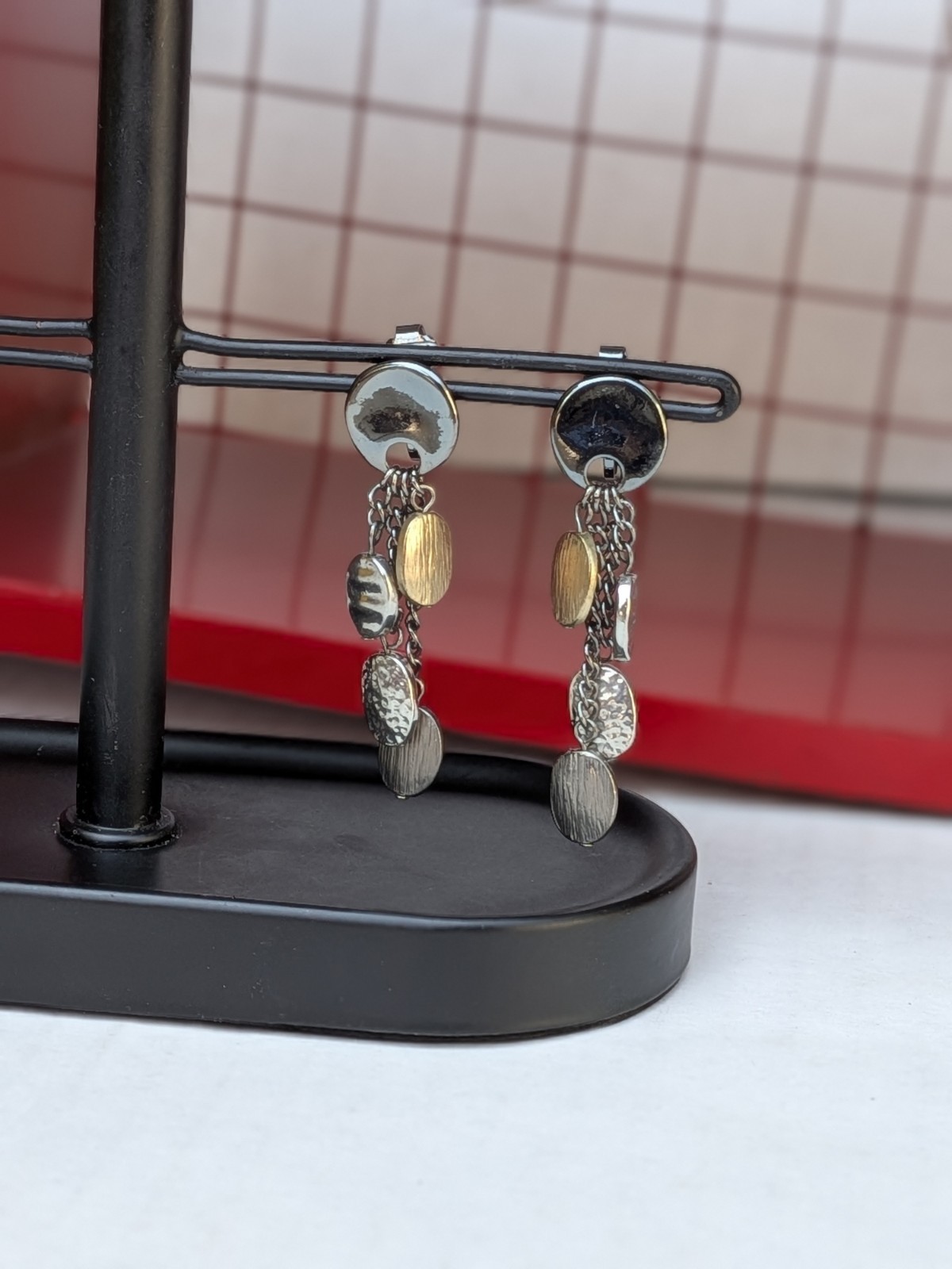 Textured Mixed Metal Oval 2¾” Dangle Clip Earrings Black Silver Gold Tone Chain