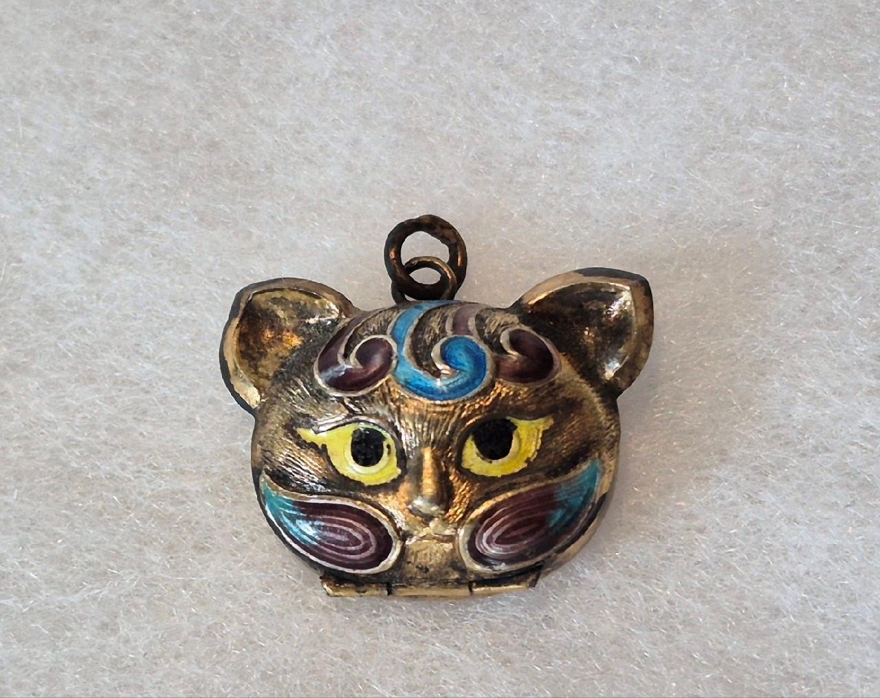 Vintage CHINESE EXPORT Sterling Silver Gold Vermeil CAT LOCKET Enamel PENDANT