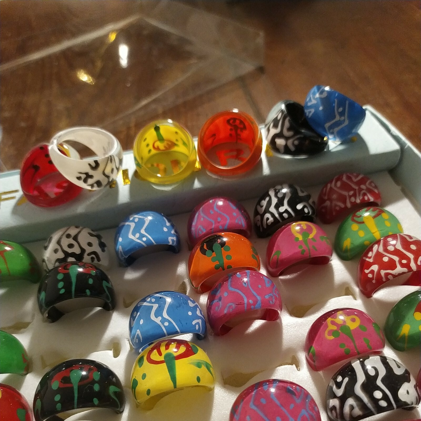 Num.108 – Resin Beach Rings – Super Colorful Pop Art – Various Mixed Sizes