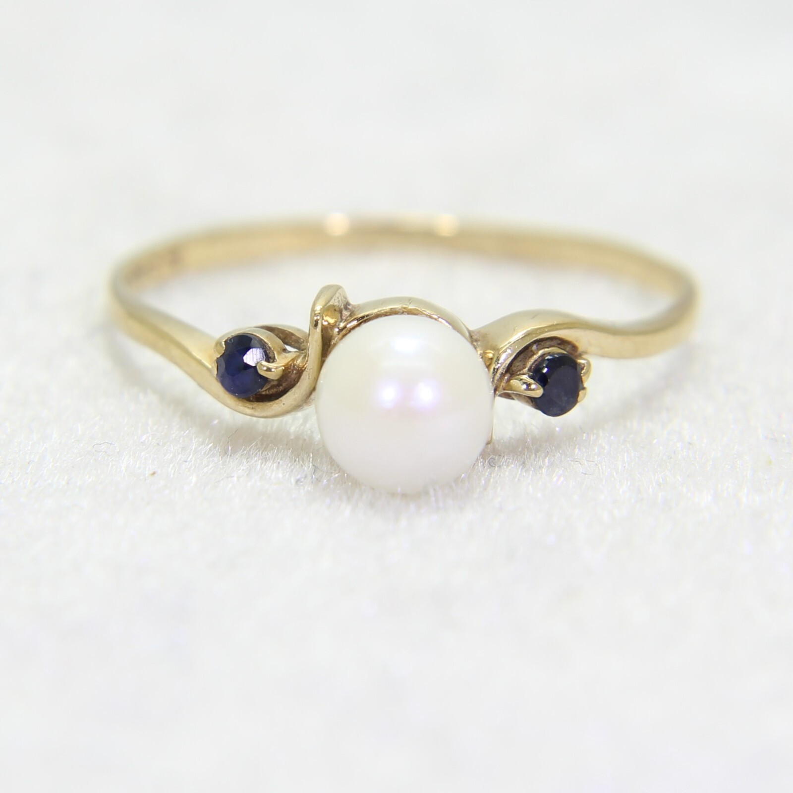 9ct Gold Pearl & Sapphire Ring Size 8 – P 1/2