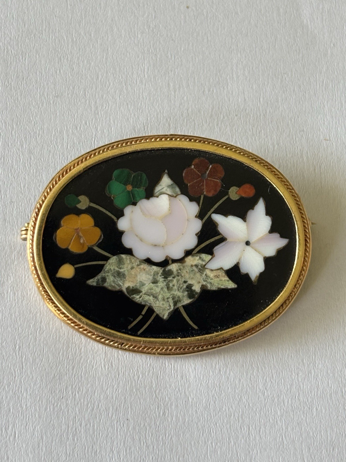 18K ANTIQUE PIETRA DURA BROOCH GOLD INLAID PIN FLORAL ORIGINAL 11.6 GRAMS RARE!