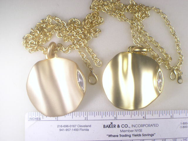 #.. VINTAGE DESIGNER SIGNED PENDENT NECKLACE 18KTEP MATT GOLD FINISH DN1028-14