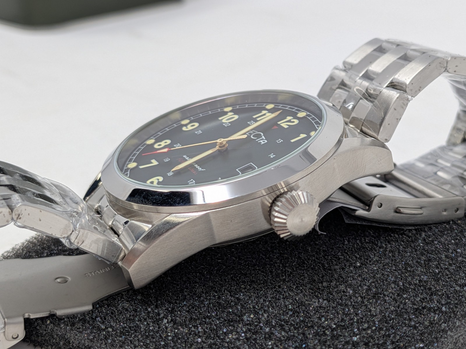 Recta RT-3001 Cavalier Forest Men’s Watch Green Dial Stainless Steel Bracelet