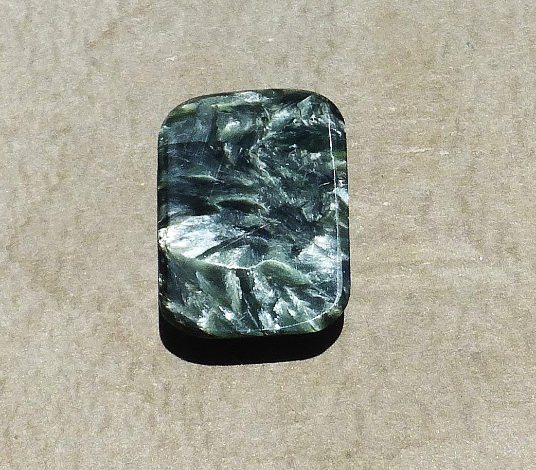 NATURAL Seraphinite (Angel wing) cabochon from Russian federation (37 cts.)
